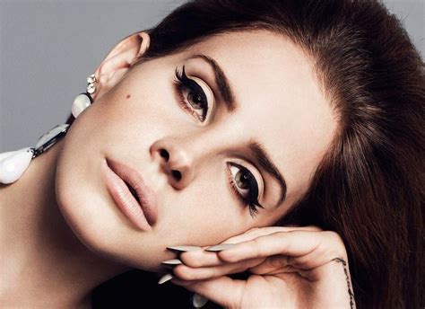 lana del rey make up.